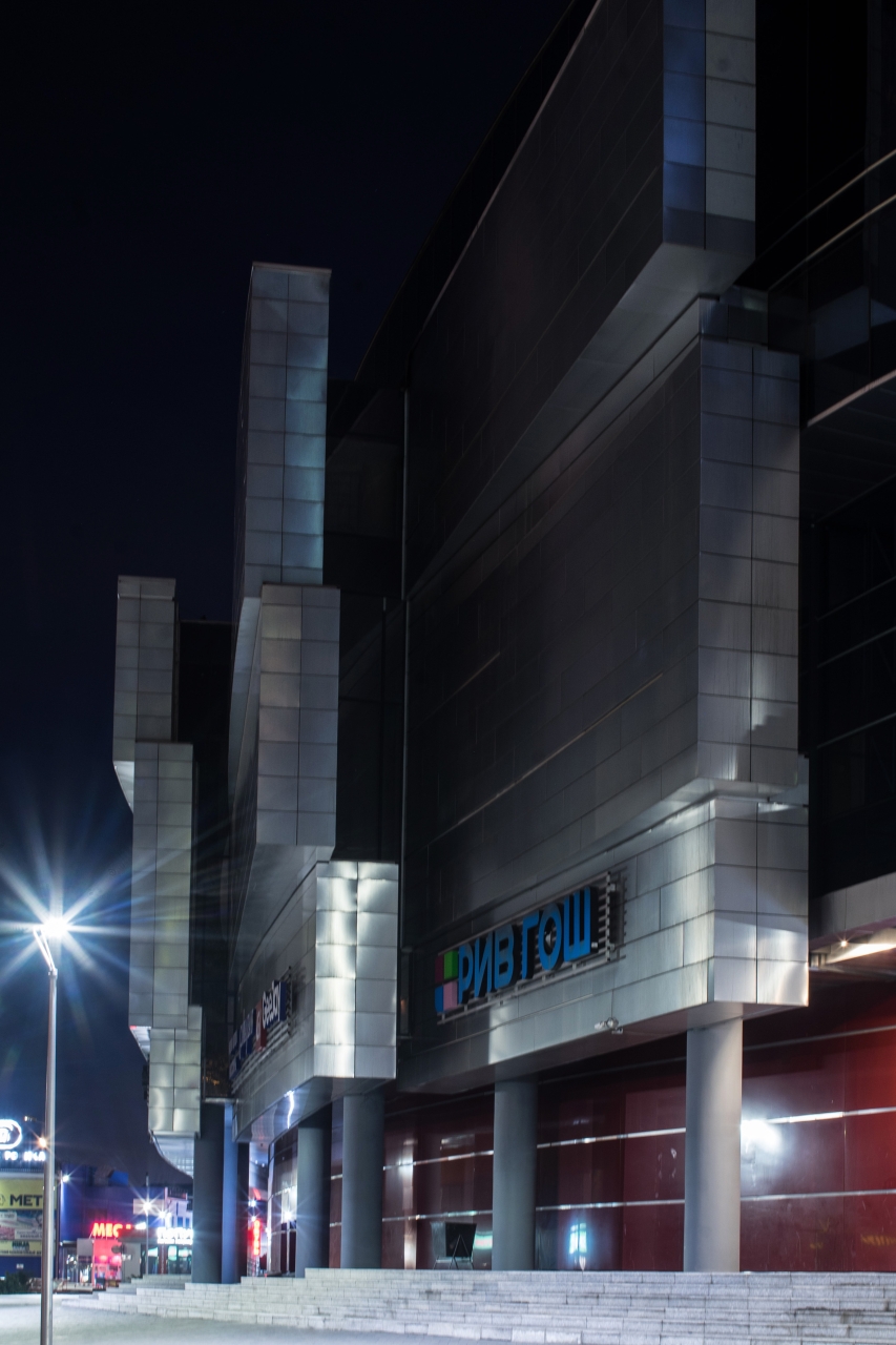 "Silver Mall" Shopping Mall