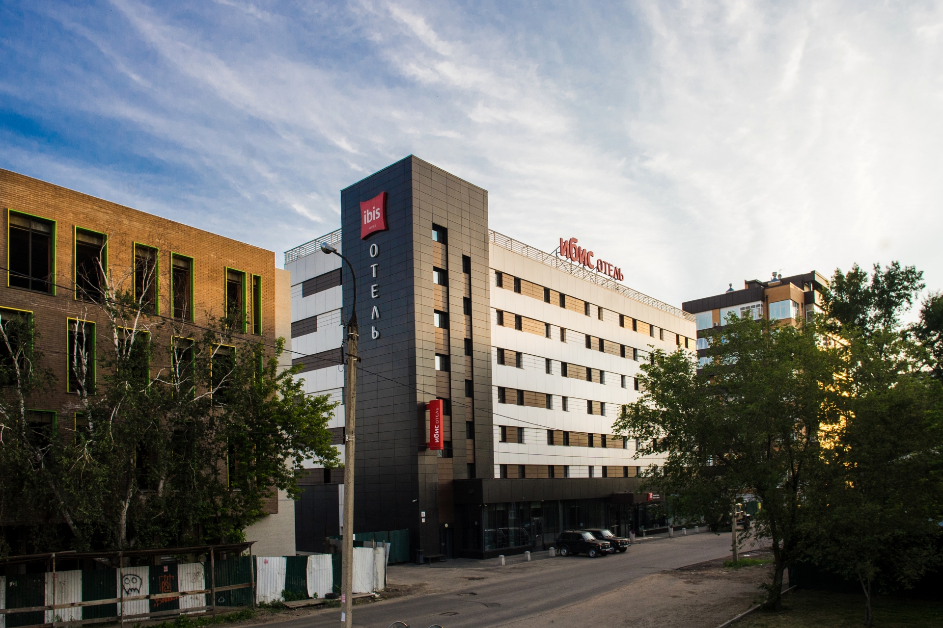 Hotel complex "ibis"