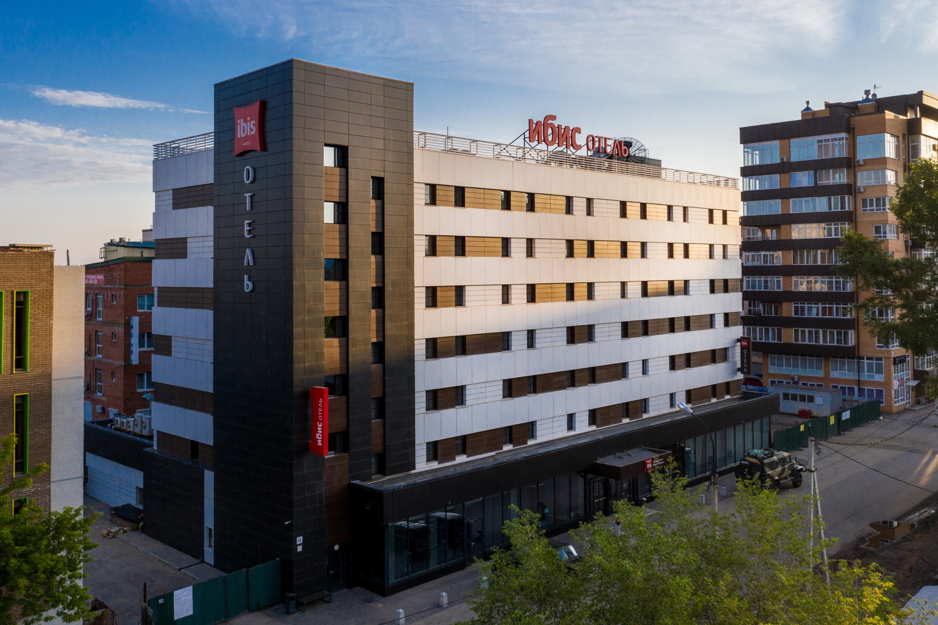 Hotel complex "ibis"